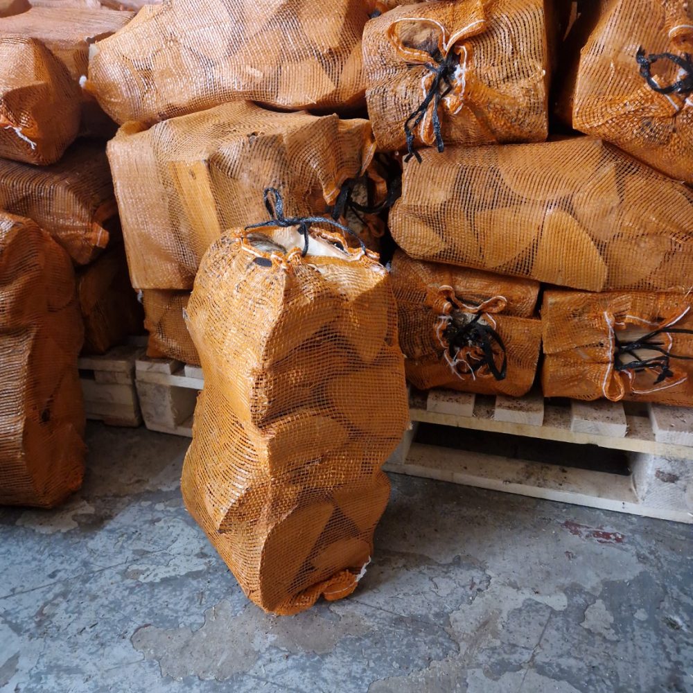 20 x Birch / Oak Logs in 30L Nets